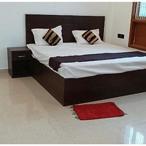 Hotel Aparna Grand Near Ram Janam Bhoomi And Temple - Fully Air Conditioned - Free Wifi Available - Best Budget Hotel In Ayodhya